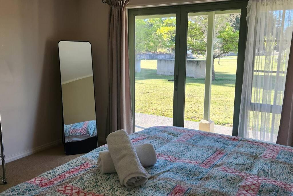 Pinegrove Cottages - Unit1 Twizel Eksteriør bilde